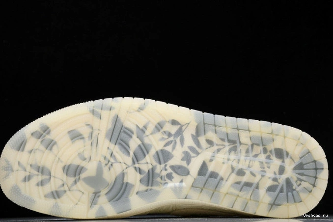Retro Paul 1 Chris  Jordan FZ0455-200  OG Low 1012